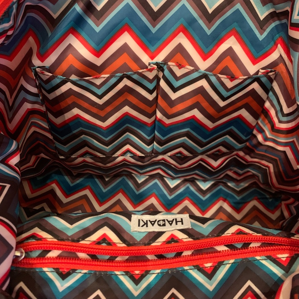 ✈️HADAKI PACKABLE TOTE/WEEKENDER✈️NWOT. NEVER USED!! - Picture 4 of 9